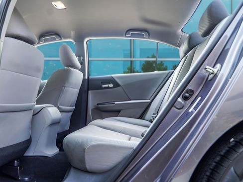 Used 2014 Honda Accord LX image 25