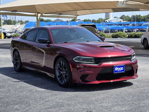 Used 2023 Dodge Charger GT w/ Performance Handling Group RWD image 3