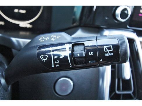 Used 2023 Kia Sorento SX FWD image 19