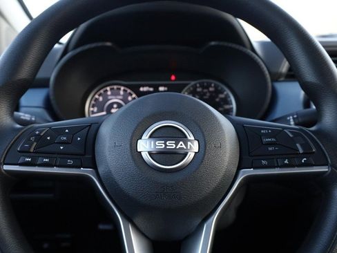 New 2025 Nissan Versa SV w/ Trunk Package image 9