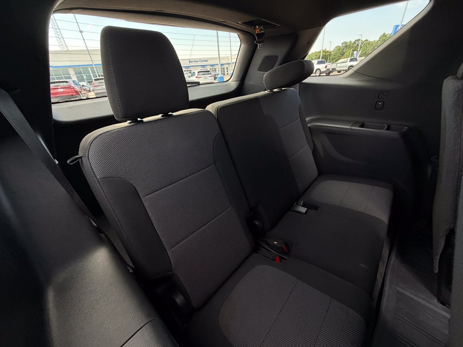 Used 2023 Chevrolet Traverse LT FWD image 30