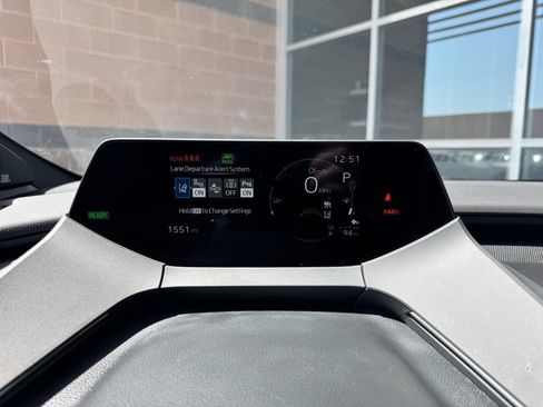 Used 2024 Toyota Prius Prime Premium image 21