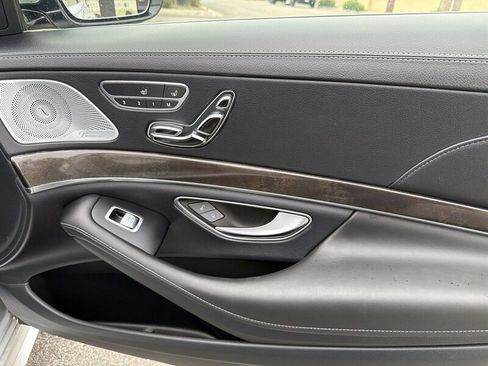 Used 2016 Mercedes-Benz S 550 Sedan image 22