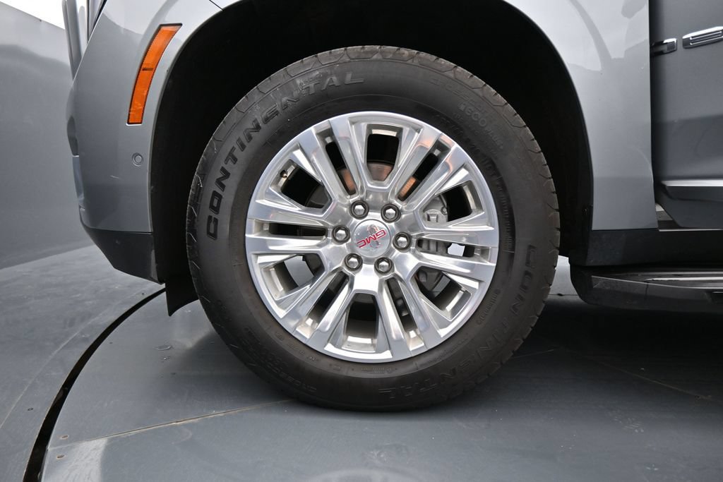 Used 2025 GMC Yukon Denali AWD/4WD image 34