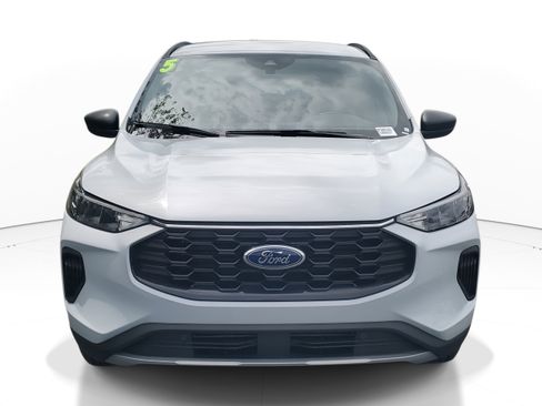 Used 2025 Ford Escape ST-Line image 2