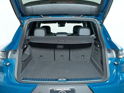 New 2026 Porsche Cayenne image 14