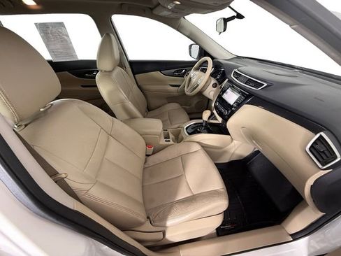 Used 2015 Nissan Rogue SL w/ SL Premium Package AWD/4WD image 15