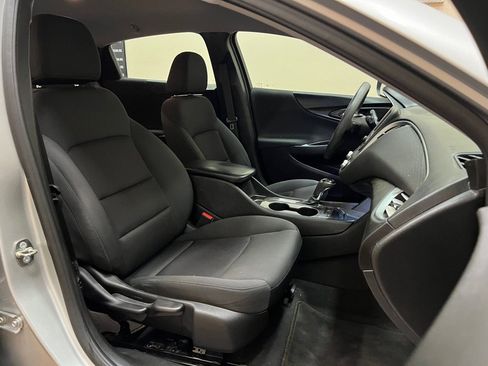 Used 2018 Chevrolet Malibu LS FWD image 22