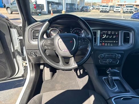 Used 2023 Dodge Charger SXT image 15