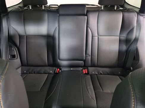 Used 2022 Subaru Outback Wilderness w/ Wilderness Package image 18