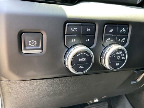 Used 2024 GMC Sierra 2500 Denali w/ Denali Reserve Package AWD/4WD image 15