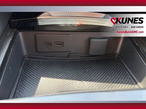 Used 2024 Buick Envision Preferred AWD/4WD image 34