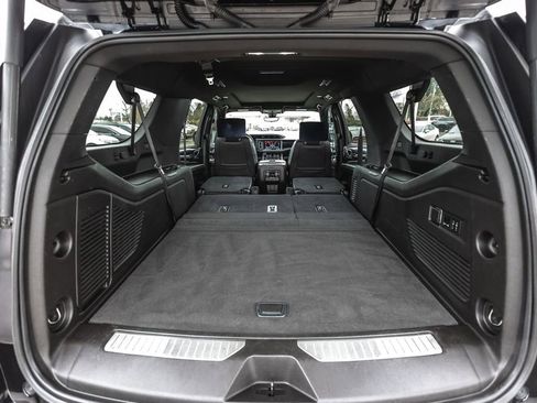 Used 2021 GMC Yukon XL Denali w/ Denali Ultimate Package image 41