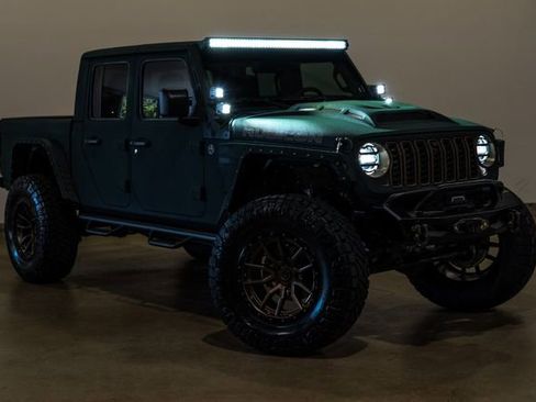 Used 2025 Jeep Gladiator Rubicon w/ Safety Group image 11