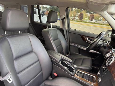 Used 2015 Mercedes-Benz GLK 350 4MATIC image 22