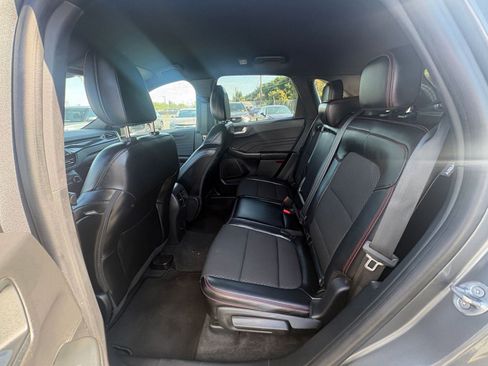 Used 2024 Ford Escape ST-Line AWD/4WD image 28