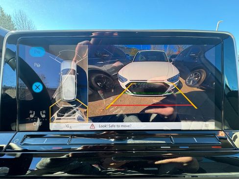 Used 2024 Volkswagen Atlas SEL Premium R-Line image 19