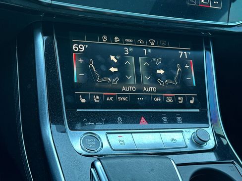 Used 2021 Audi Q7 3.0T Prestige AWD/4WD image 22