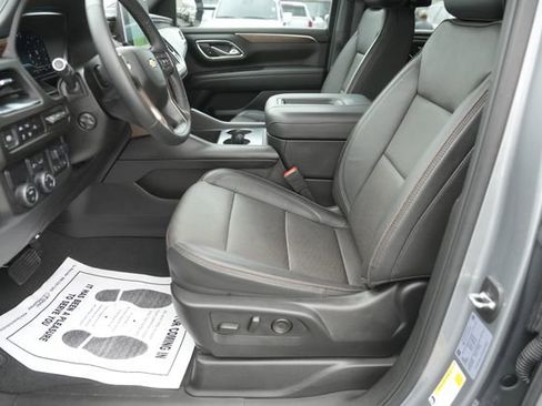 Used 2024 Chevrolet Tahoe High Country image 9