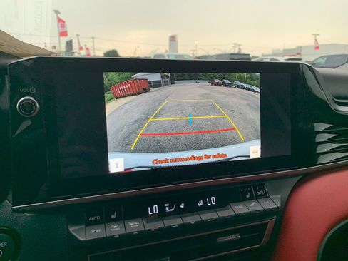 Used 2025 Toyota Camry XSE FWD image 21