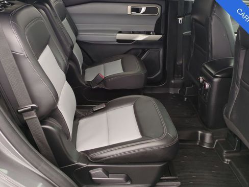 Used 2023 Ford Explorer XLT w/ Equipment Group 202A image 20