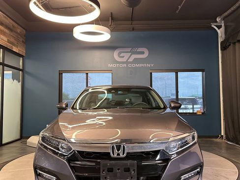 Used 2019 Honda Accord EX image 8