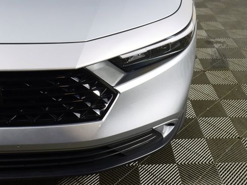 Used 2024 Honda Accord EX image 14