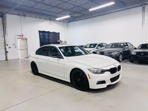 Used 2013 BMW 328i Sedan RWD image 4