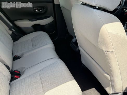 Certified 2025 Honda HR-V LX image 23