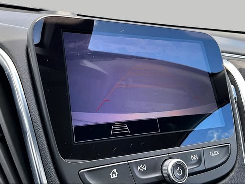 Used 2021 Chevrolet Malibu LT FWD image 24