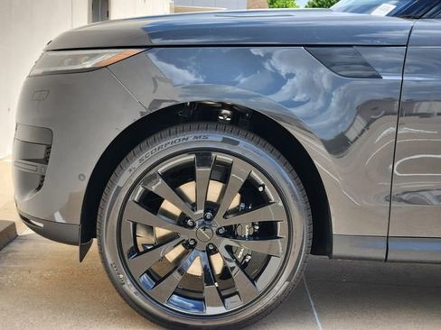 New 2026 Land Rover Range Rover Sport SE AWD/4WD image 6