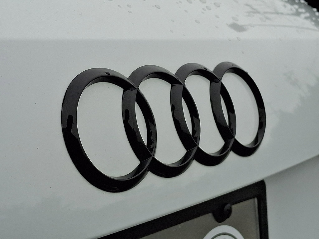 Used 2023 Audi Q3 2.0T Premium w/ Black Optic Sport Package AWD/4WD image 31
