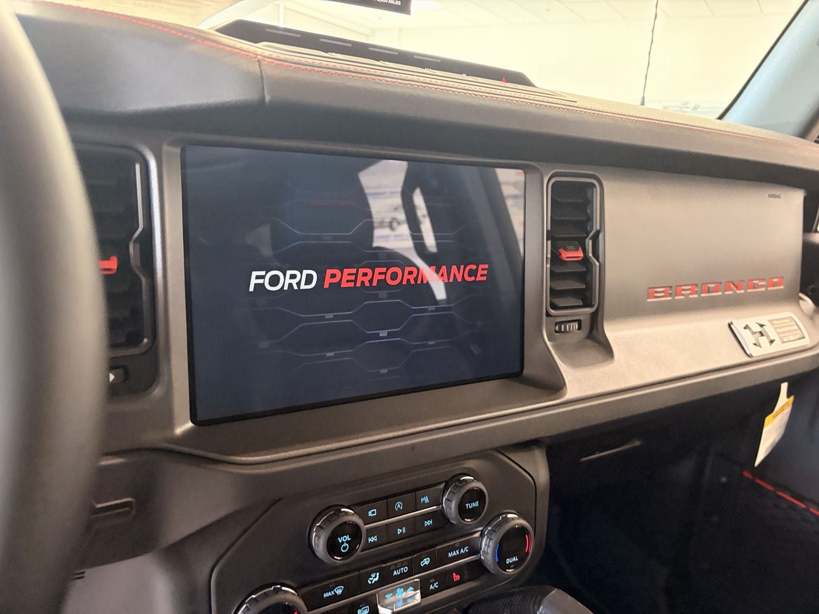 New 2026 Ford Bronco Raptor w/ Interior Carbon Fiber Pack AWD/4WD image 17