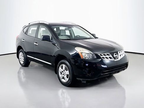 Used 2015 Nissan Rogue S w/ Convenience Package AWD/4WD image 2