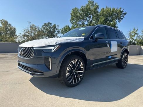 New 2026 Volvo XC90 B6 Plus w/ Protection Package Premier image 3