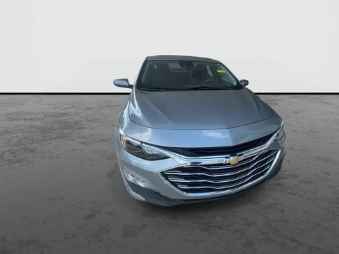 Used 2024 Chevrolet Malibu LT FWD image 3