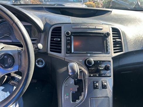 Used 2013 Toyota Venza XLE w/ XLE Premium Pkg AWD/4WD image 15