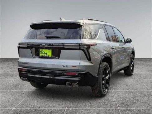 New 2026 Chevrolet Traverse RS w/ LPO, Floor Liner Package FWD image 5