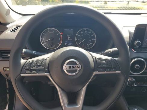 Certified 2021 Nissan Sentra S image 16