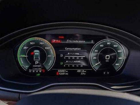 Used 2023 Audi Q5 e Premium Plus w/ Premium Plus Package image 27