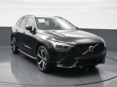 Certified 2022 Volvo XC60 B5 R-Design w/ Advanced Package image 8
