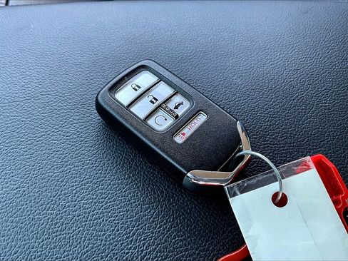 Used 2021 Honda Accord Touring image 35