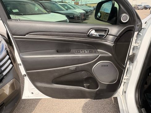 Used 2021 Jeep Grand Cherokee High Altitude AWD/4WD image 14