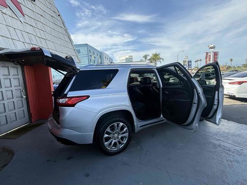 Used 2018 Chevrolet Traverse Premier image 62