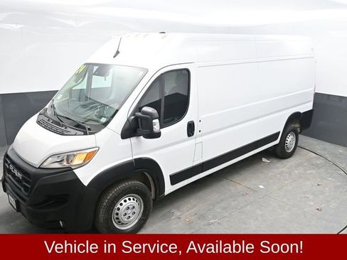 Used 2024 RAM ProMaster 2500 w/ Convenience Group image 22