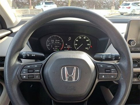Used 2023 Honda HR-V LX image 18