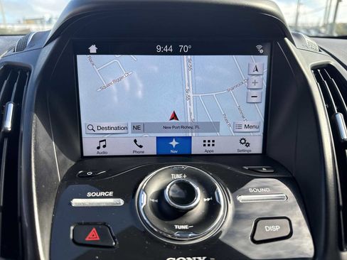 Used 2017 Ford Escape Titanium image 36