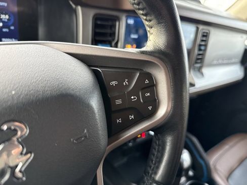 Certified 2021 Ford Bronco Outer Banks image 25