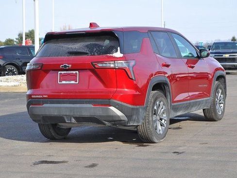 New 2026 Chevrolet Equinox LT image 3