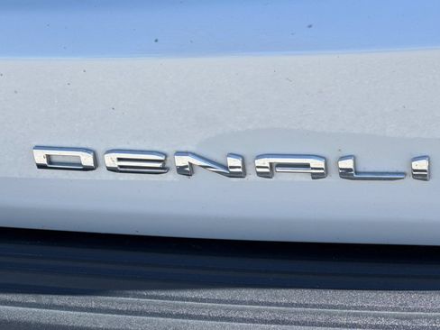 Used 2022 GMC Yukon XL Denali w/ Max Trailering Package AWD/4WD image 28